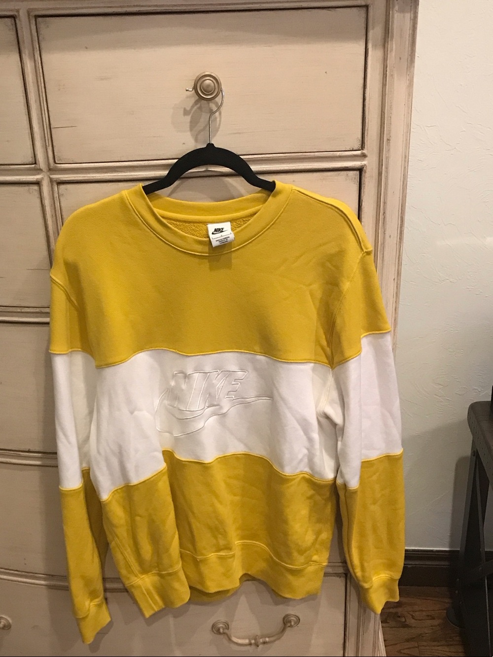 Nike Men’s Yellow and White Colorblock Crewneck Sweatshirt
